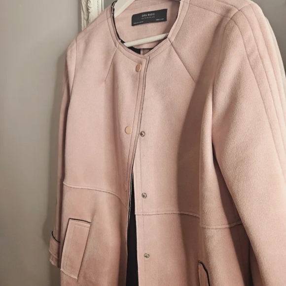 Coat - Picture 3 of 4